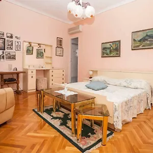 Апартаменты Carera, Ровинь